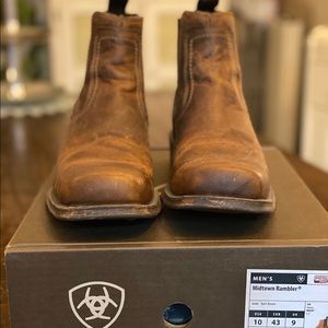 Brand New Midtown Rambler Ariat Men’s boots.